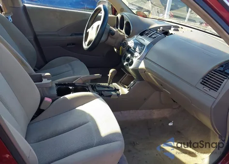 2003 Nissan Altima 2.5 S z USA, uszkodzony, nr VIN 1N4AL11D13C150498